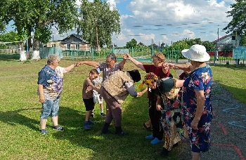 День фольклора в Гагарьевской библиотеке
