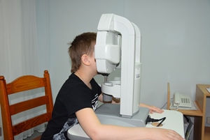 В «Пышме» успешно лечат детей на современном офтальмологическом оборудовании