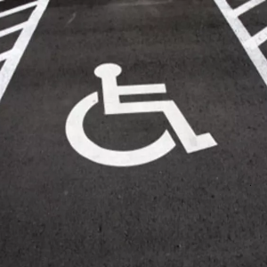 Льготные парковки для людей с инвалидностью