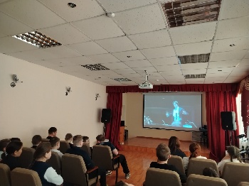 В виртуальном концертном зале состоялся показ сказки с оркестром «Золушка»