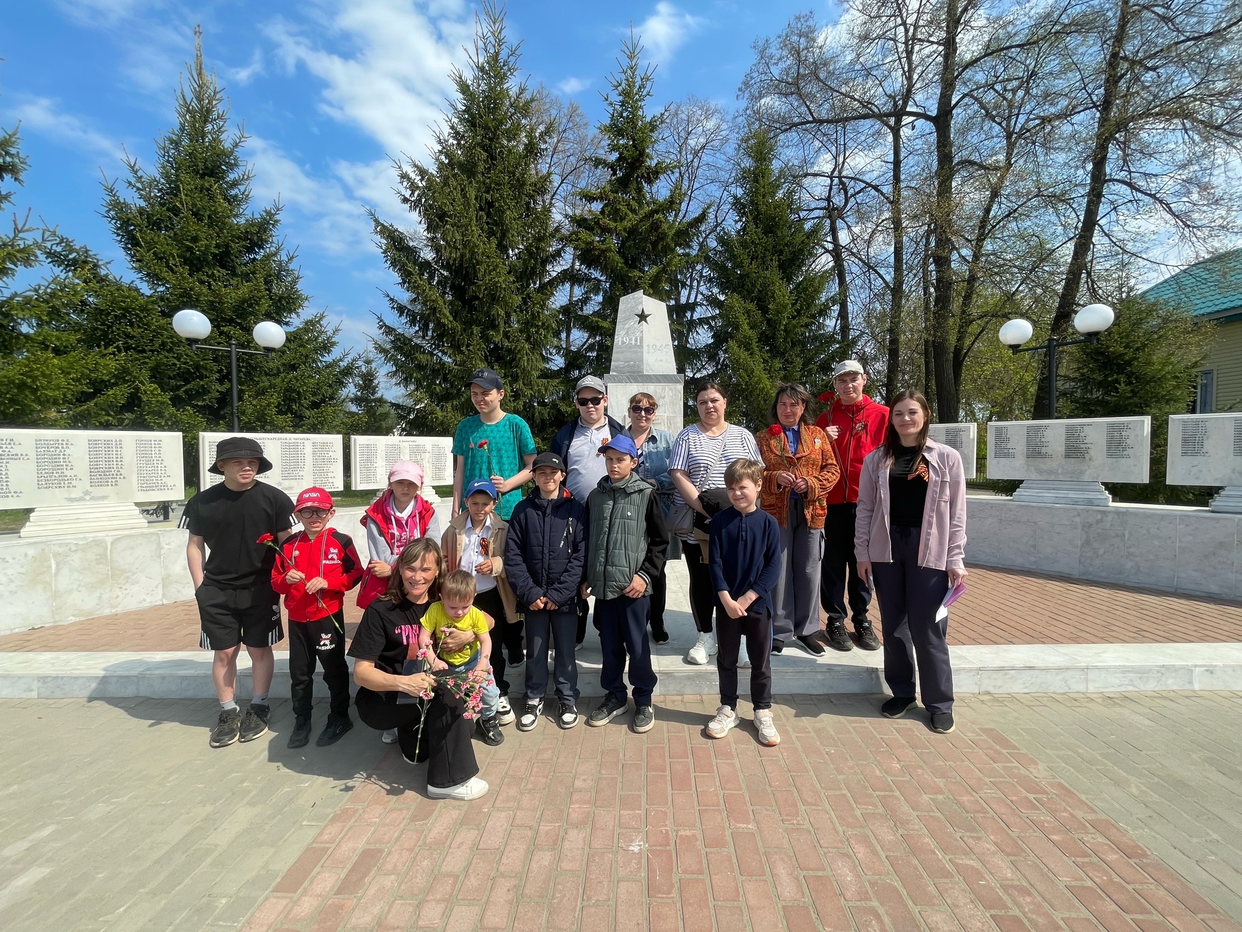 Экскурсия к мемориальному комплексу в с.Аромашево