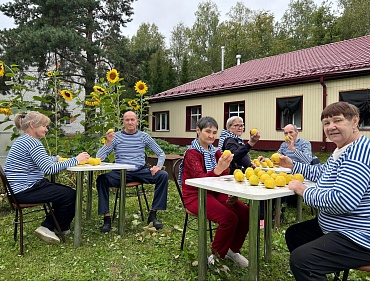 Тельняшка, яблоки и шашки: как в Ярковском ДСО прошёл самый креативный турнир года