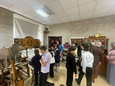 Экскурсия в Дом детского творчества с.Аромашево